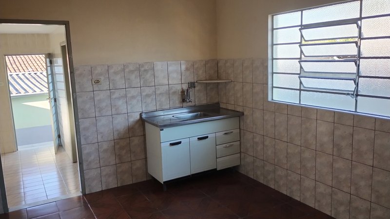CASA NA ZONA NORTE DE SÃO JOSÉ DOS CAMPOS, S.P rua sao benedito São José dos Campos - 
