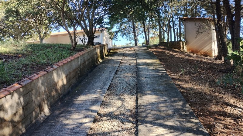 CHÁCARA COM 20.000 METROS EM SÃO JOSÉ DOS CAMPOS, S.P rua sao benedito São José dos Campos - 