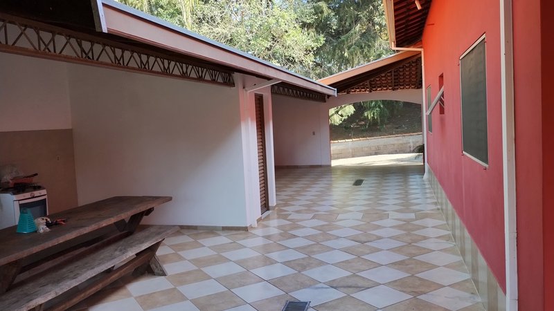 CHÁCARA COM 20.000 METROS EM SÃO JOSÉ DOS CAMPOS, S.P rua sao benedito São José dos Campos - 