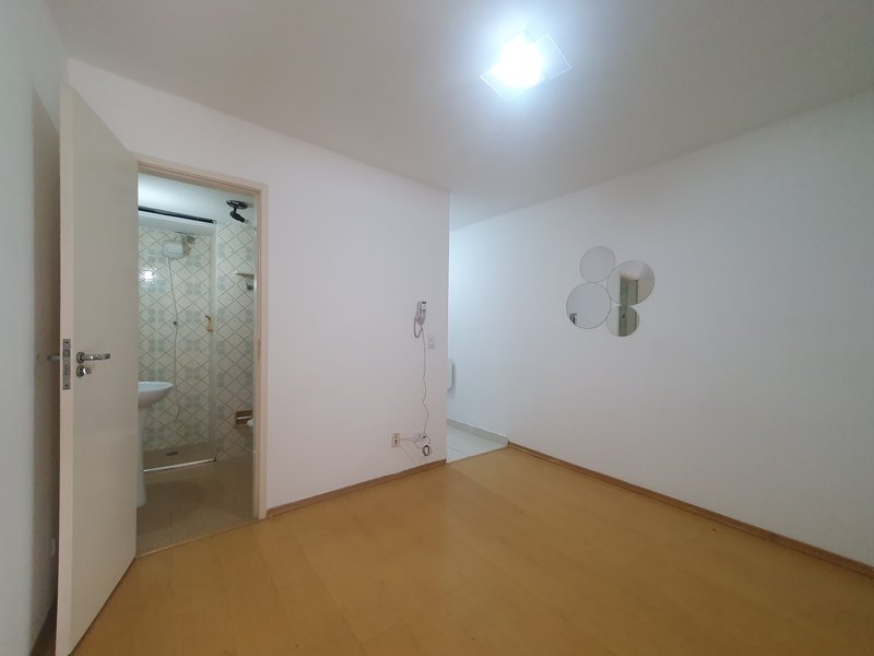Studio na Vila Mariana 25m² 1 vaga Rua Napoleão de Barros São Paulo - 
