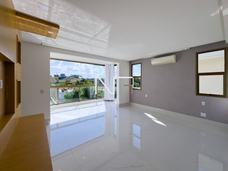 Mansão duplex de 4 suítes 100% montada e climatizada no condomínio Jardins Veneza Rodovia do Sol Vila Velha - 