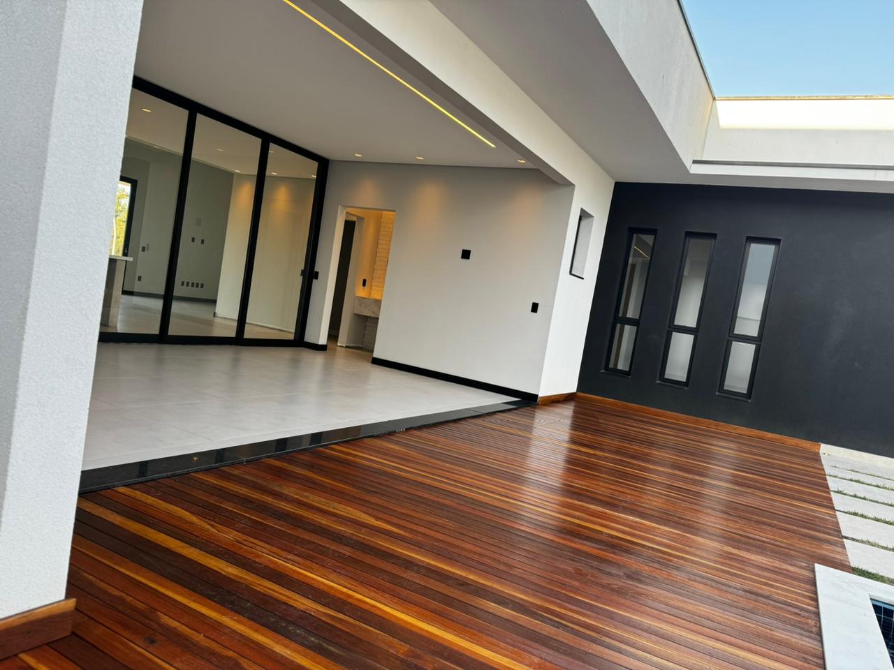 Casa com 3 dormit&oacute;rios &agrave; venda,250 m&sup2; -  Alphaville Nova Esplanada IV - Votorantim - SP Alameda Nova Zelândia Votorantim - 