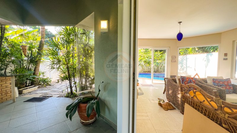 Casa na Praia de Barra do Una - À VENDA Rua Olinda São Sebastião - 
