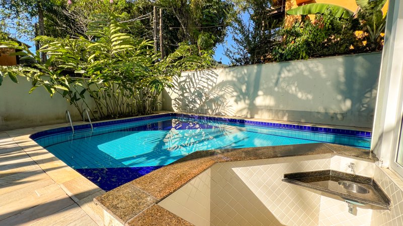 Casa na Praia de Barra do Una - À VENDA Rua Olinda São Sebastião - 