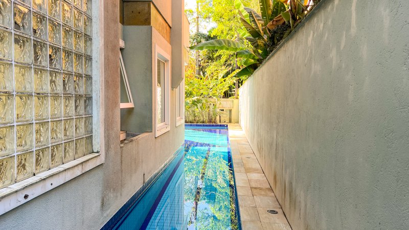 Casa na Praia de Barra do Una - À VENDA Rua Olinda São Sebastião - 