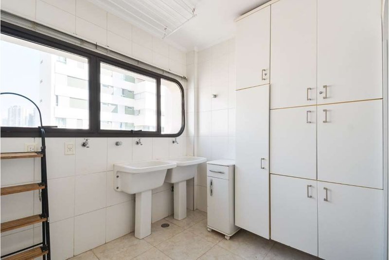 Apartamento a venda - Aclimação - 2 suítes 195m² Castro Alves São Paulo - 