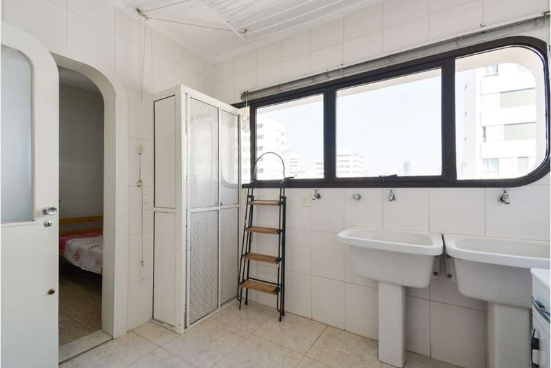 Apartamento a venda - Aclimação - 2 suítes 195m² Castro Alves São Paulo - 