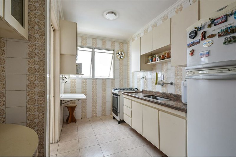 Apartamento a venda - Moema -1 suíte 135m² Rouxinol São Paulo - 