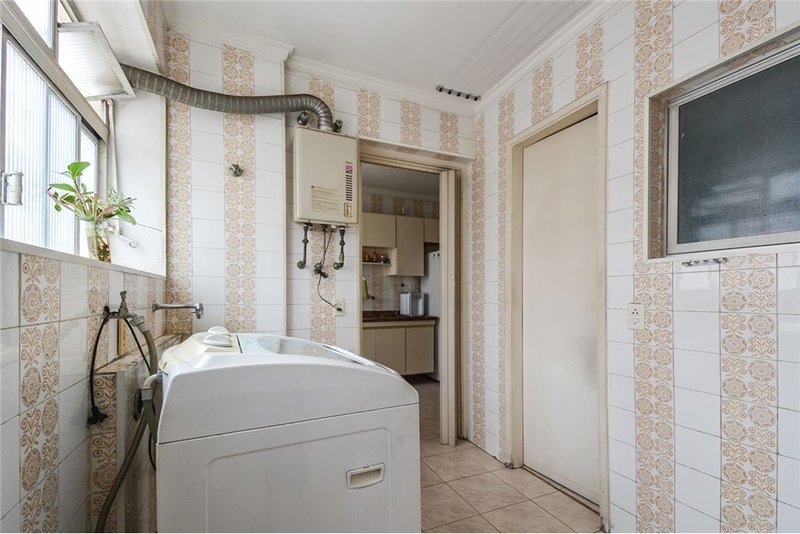 Apartamento a venda - Moema -1 suíte 135m² Rouxinol São Paulo - 