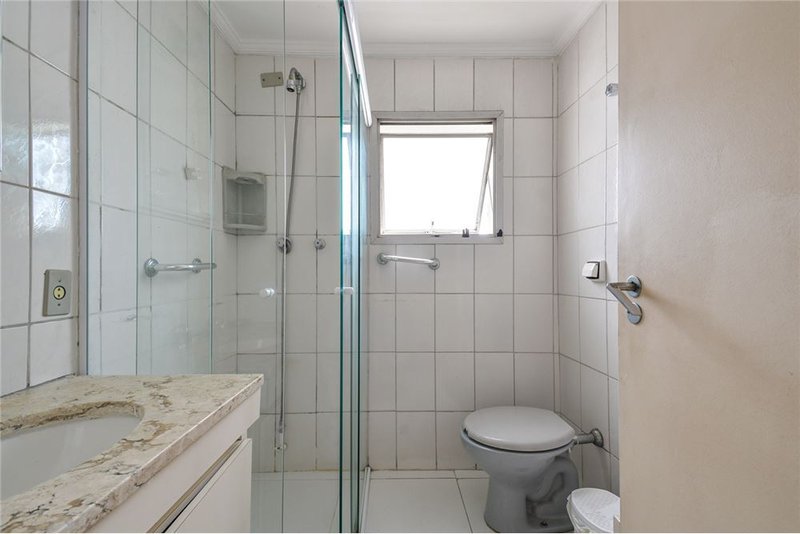 Apartamento a venda - Moema -1 suíte 135m² Rouxinol São Paulo - 