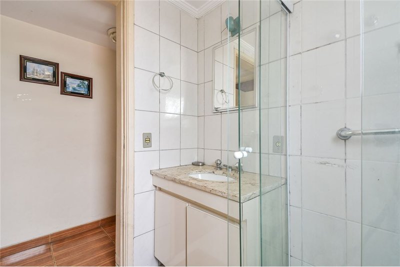 Apartamento a venda - Moema -1 suíte 135m² Rouxinol São Paulo - 