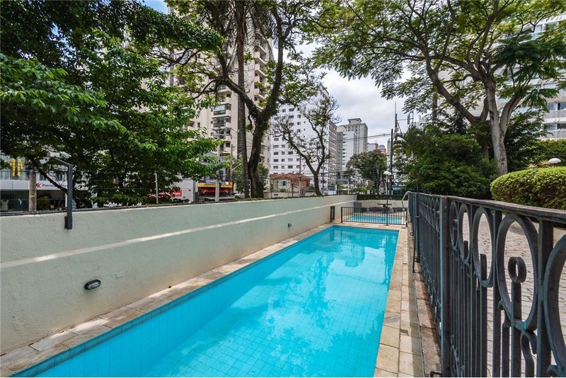 Apartamento a venda - Moema -1 suíte 135m² Rouxinol São Paulo - 