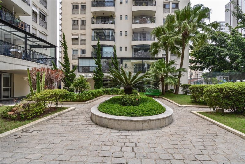 Apartamento a venda - Moema -1 suíte 135m² Rouxinol São Paulo - 