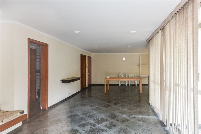 Apartamento a venda - Moema -1 suíte 135m² Rouxinol São Paulo - 