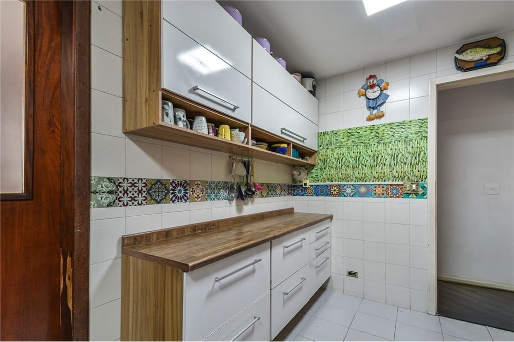 Apartamento à venda com 3 quartos, 136m² - Foto 7