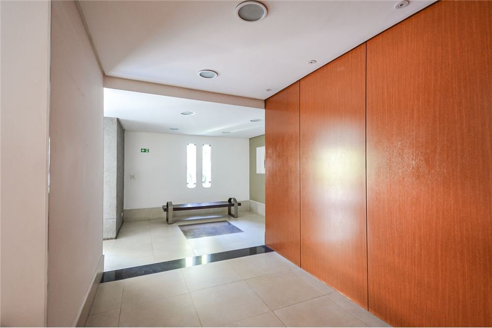 Apartamento à venda com 3 quartos, 136m² - Foto 6