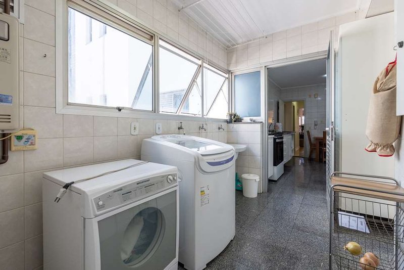 Apartamento a venda - Indianópolis -  1 dormitório 143m² Rouxinol São Paulo - 