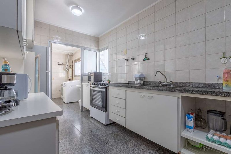 Apartamento a venda - Indianópolis -  1 dormitório 143m² Rouxinol São Paulo - 