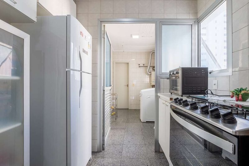 Apartamento a venda - Indianópolis -  1 dormitório 143m² Rouxinol São Paulo - 