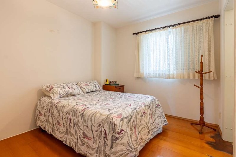 Apartamento a venda - Indianópolis -  1 dormitório 143m² Rouxinol São Paulo - 