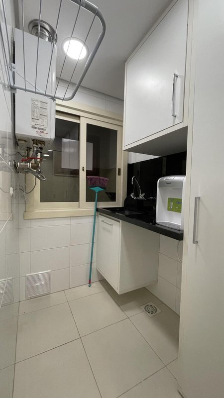 Apartamento com 2 dormitórios á 150m da Rua Coberta em Gramado Coronel Theobaldo Fleck Gramado - Area de servico