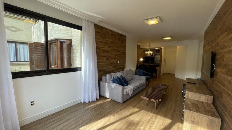 Apartamento com 2 dormitórios á 150m da Rua Coberta em Gramado Coronel Theobaldo Fleck Gramado - Living