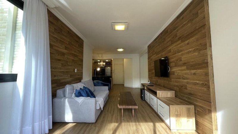 Apartamento com 2 dormitórios á 150m da Rua Coberta em Gramado Coronel Theobaldo Fleck Gramado - Living