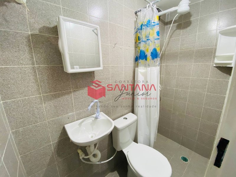 Casa à venda com 2/4 em condomínio em Buraquinho Rua Eliane S Bonfim Lauro de Freitas - 