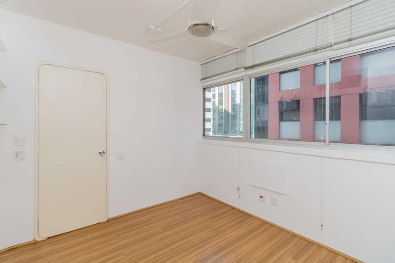 Sala Comercial a venda - Itaim Bibi - 54m² Tabapuã São Paulo - 