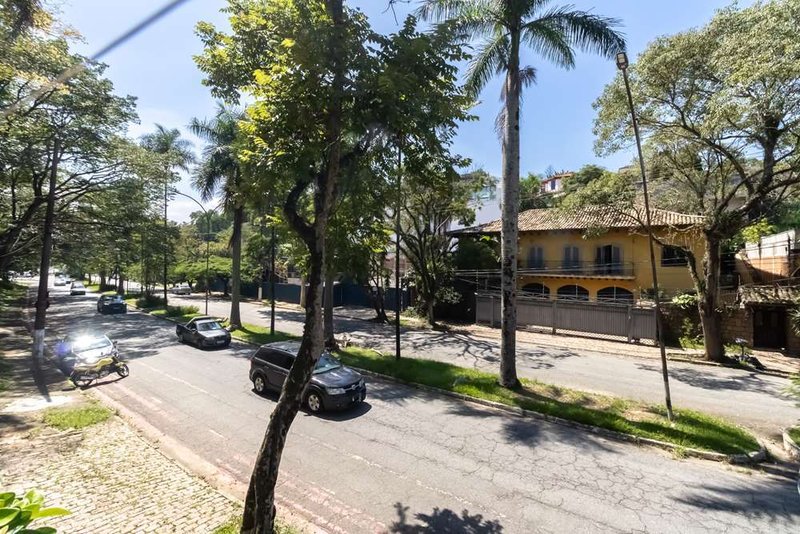 Casa a venda - Cidade Jardim - 4 dormitórios 373m² Amarilis São Paulo - 