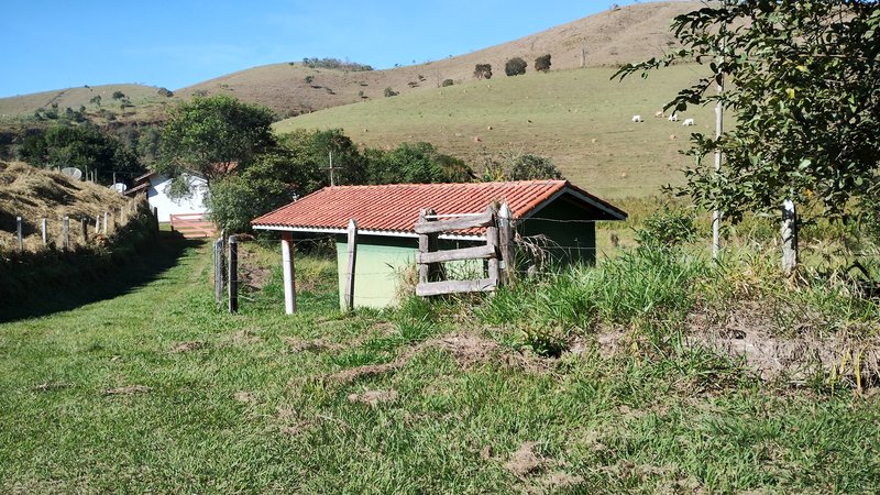 SITIO DE 1 ALQUEIRE NA ZONA NORTE DE SAO JOSE DOS CAMPOS SP rua sao benedito São José dos Campos - 