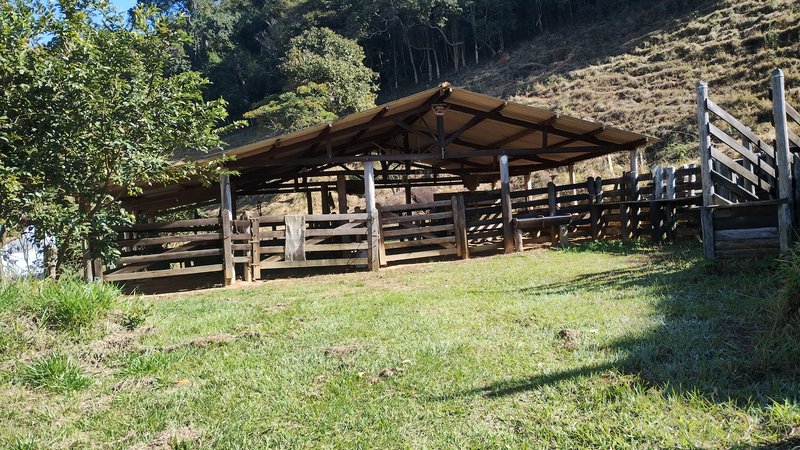 SITIO DE 1 ALQUEIRE NA ZONA NORTE DE SAO JOSE DOS CAMPOS SP rua sao benedito São José dos Campos - 