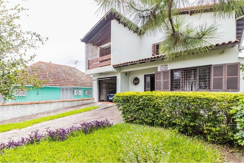 Casa com 313m² na Av Otto Niemeyer Otto Niemeyer Porto Alegre - 