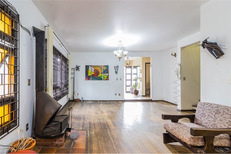Casa com 313m² na Av Otto Niemeyer Otto Niemeyer Porto Alegre - 