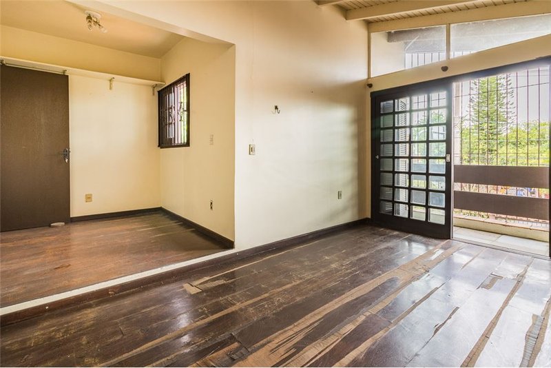 Casa com 313m² na Av Otto Niemeyer Otto Niemeyer Porto Alegre - 