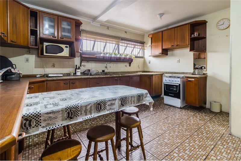 Casa com 313m² na Av Otto Niemeyer Otto Niemeyer Porto Alegre - 