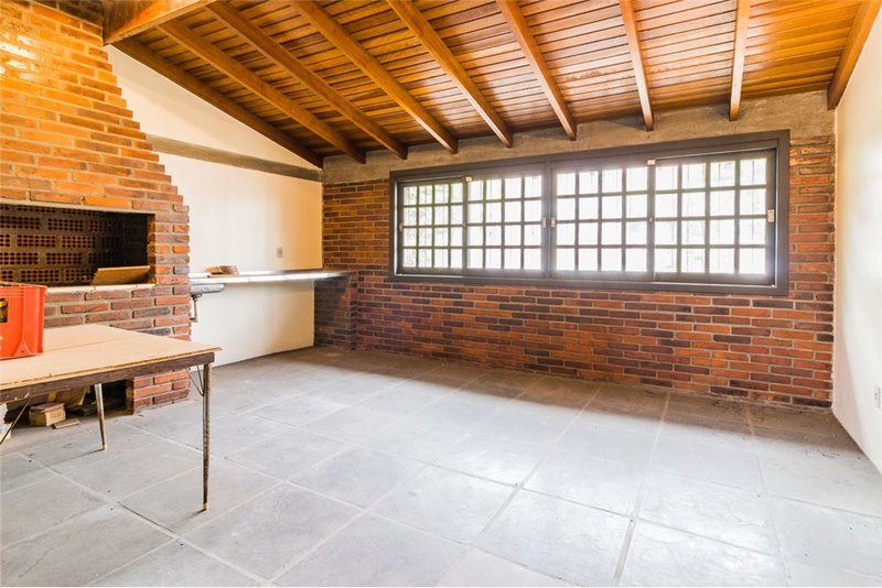 Casa com 313m² na Av Otto Niemeyer Otto Niemeyer Porto Alegre - 