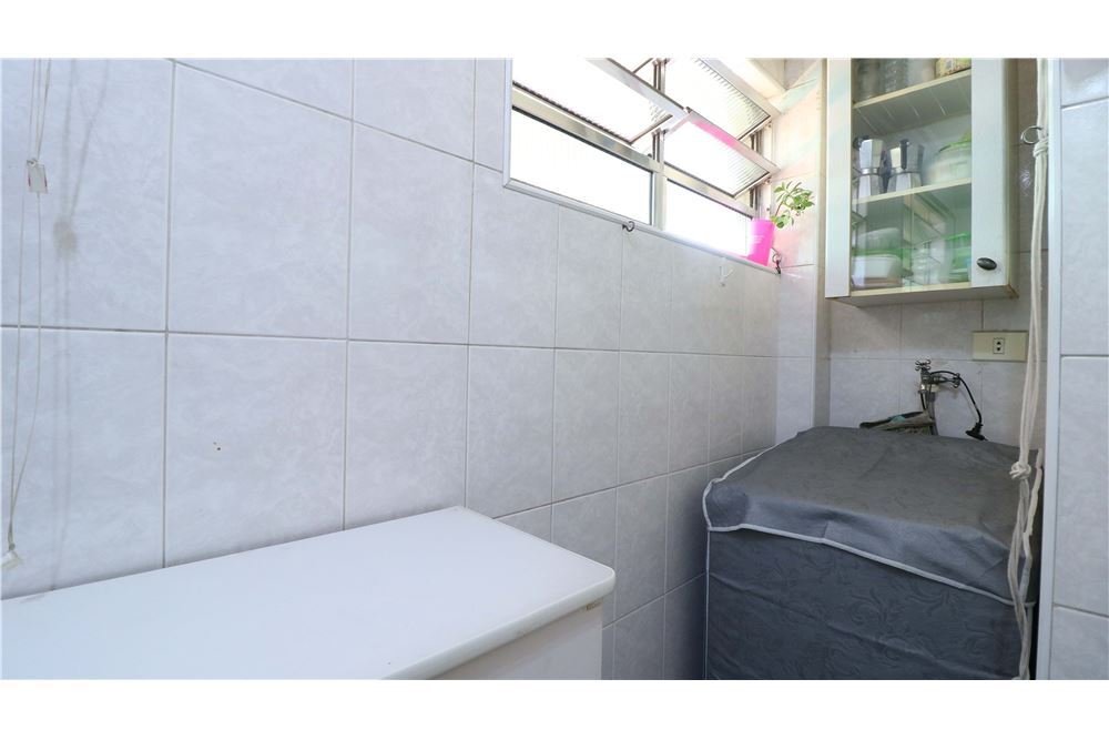 Apartamento à venda com 2 quartos, 42m² - Foto 3