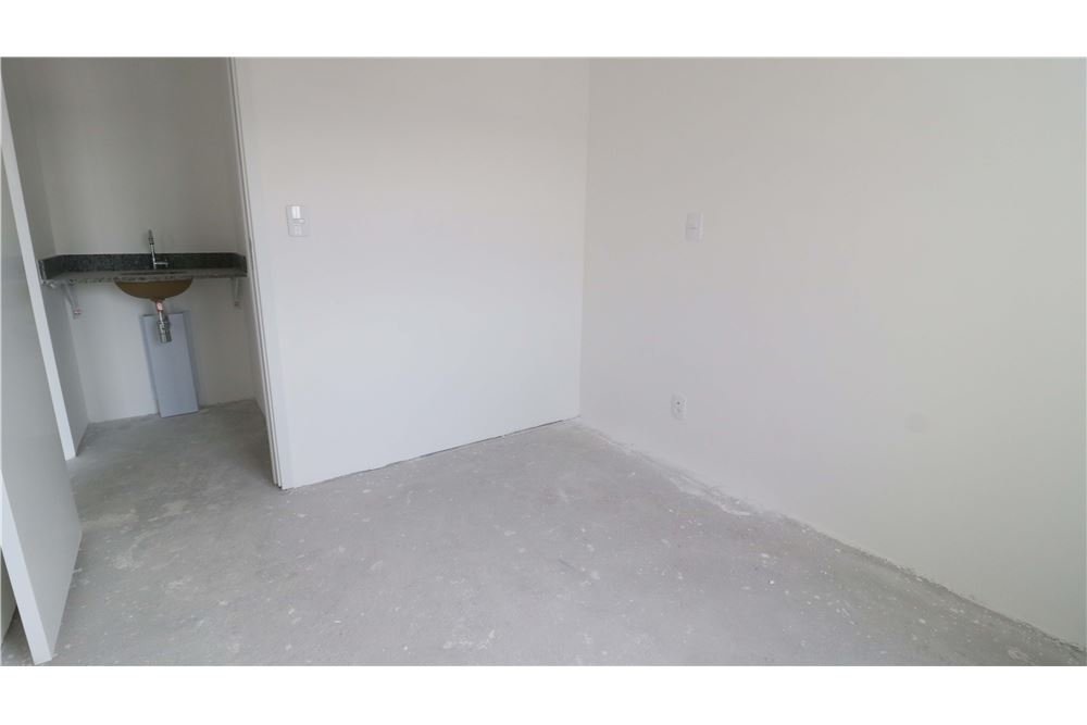 Apartamento à venda com 1 quarto, 30m² - Foto 3