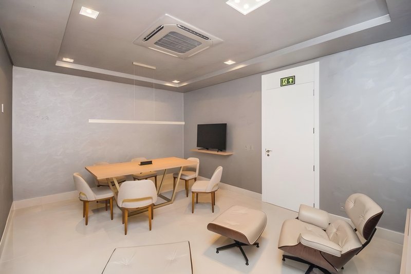 R$ 690.000 - FLOAT RESIDENCES - LINDO APARTAMENTO - 43M2 - 1 DORM - VISTA - 1 VAGA Avenida Senador Tarso Dutra Porto Alegre - 