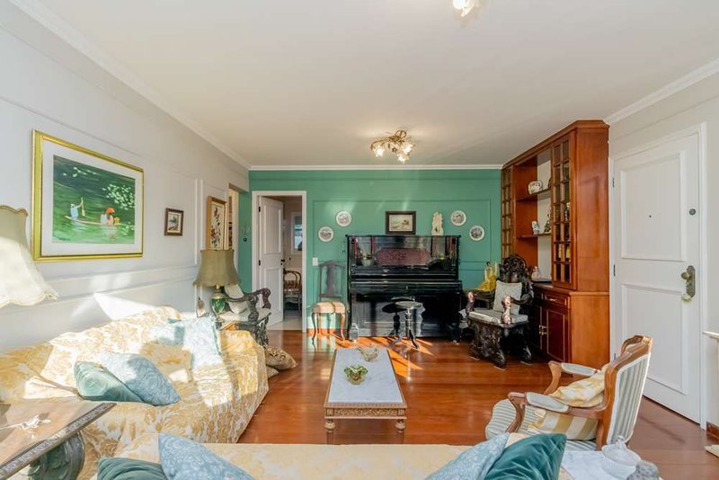 Apartamento a venda - Moema -1 suíte 129m² Araguari São Paulo - 