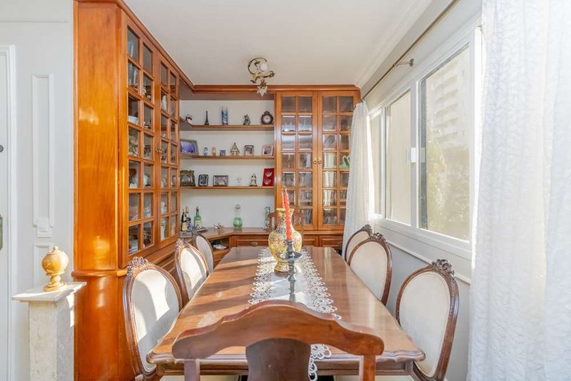 Apartamento a venda - Moema -1 suíte 129m² Araguari São Paulo - 