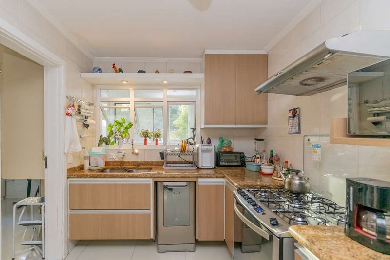 Apartamento a venda - Moema -1 suíte 129m² Araguari São Paulo - 