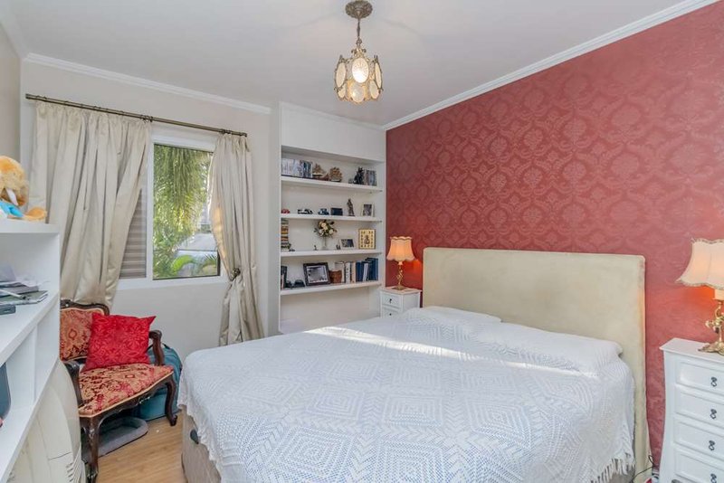 Apartamento a venda - Moema -1 suíte 129m² Araguari São Paulo - 