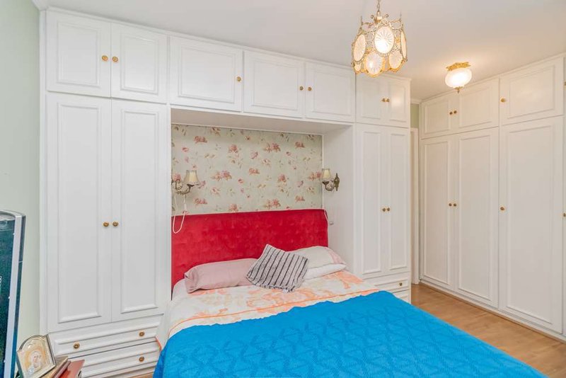 Apartamento a venda - Moema -1 suíte 129m² Araguari São Paulo - 