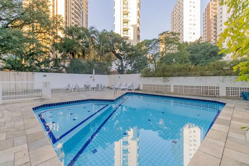 Apartamento a venda - Moema -1 suíte 129m² Araguari São Paulo - 