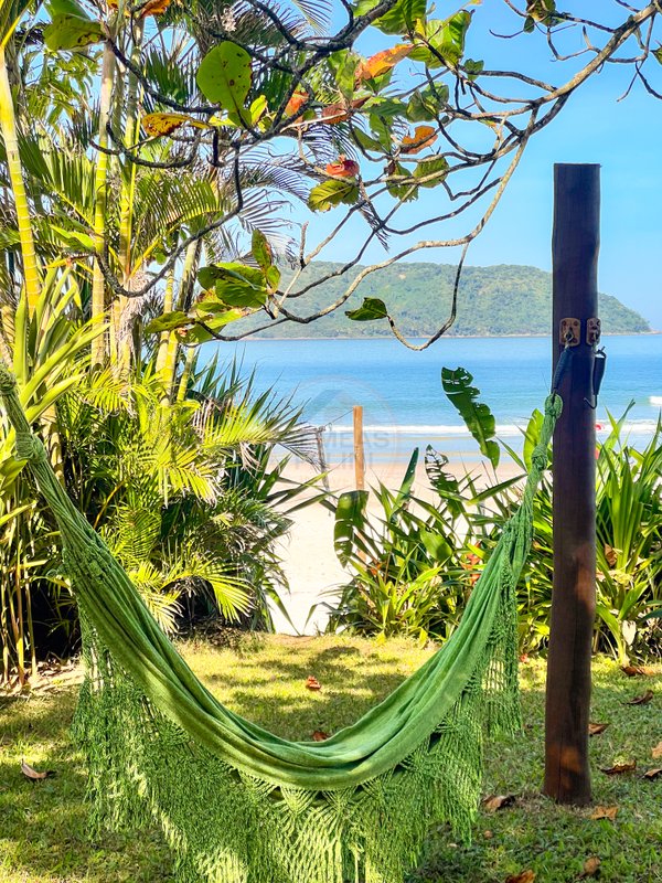 Casa Grandiosa Pé na Areia na Praia de Juquehy com Amplo Jardim - LOCAÇÃO MENSAL - São Sebastião - 