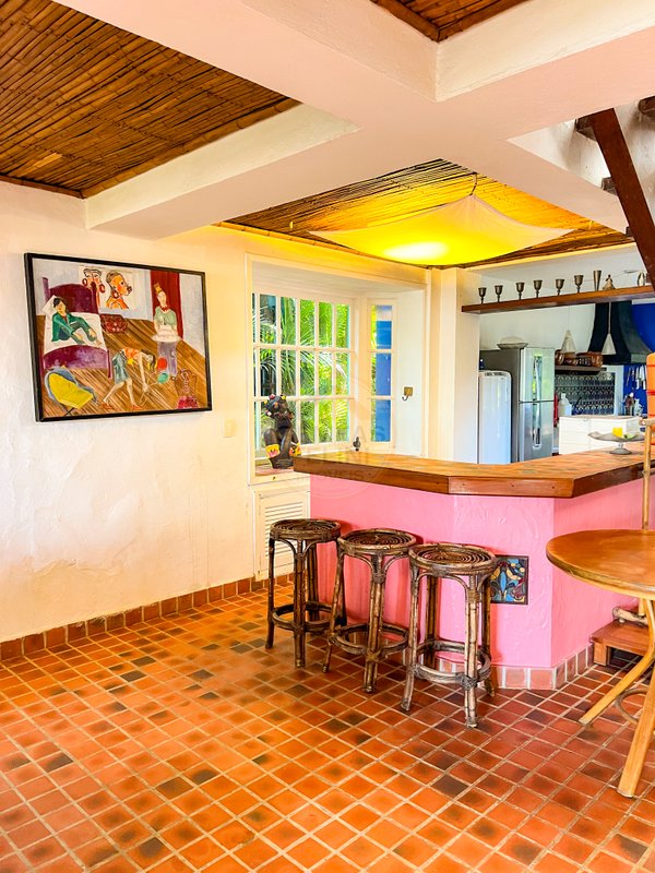 Casa Grandiosa Pé na Areia na Praia de Juquehy com Amplo Jardim - LOCAÇÃO MENSAL - São Sebastião - 