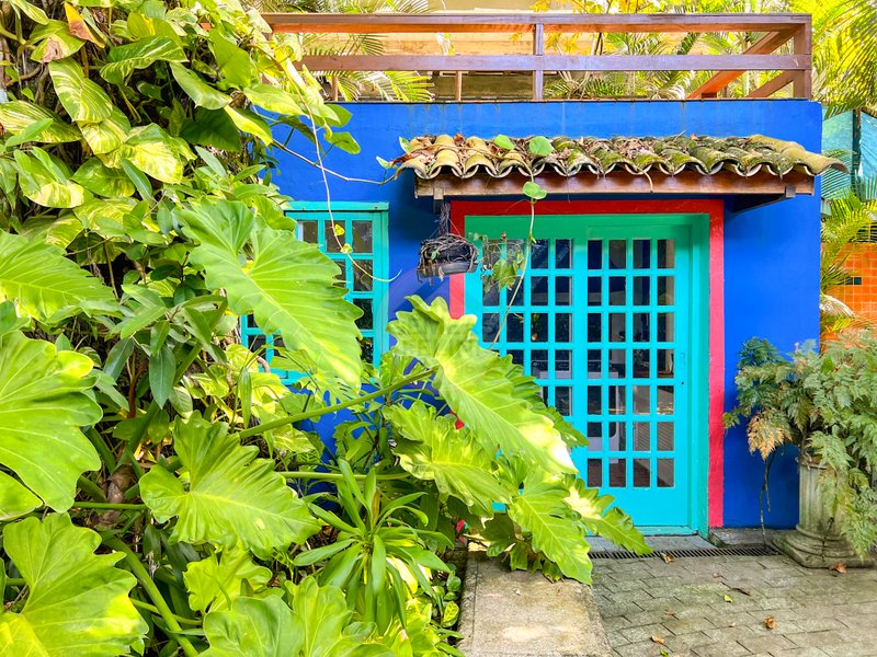 Casa Grandiosa Pé na Areia na Praia de Juquehy com Amplo Jardim - LOCAÇÃO MENSAL - São Sebastião - 
