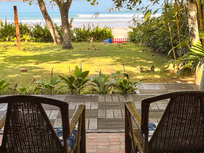 Casa Grandiosa Pé na Areia na Praia de Juquehy com Amplo Jardim - LOCAÇÃO MENSAL - São Sebastião - 